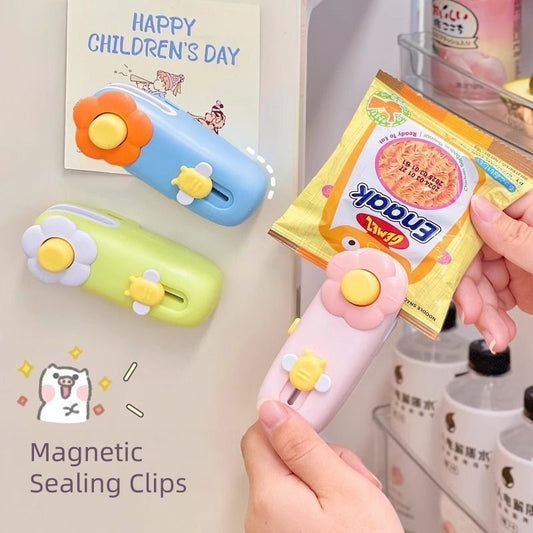 [DFC] Kitchen Home Use Magnetic Charging 2 in 1 Mini Flower Sealer Magnetic Charging Hand Press Snack Food Sealer with Cutter