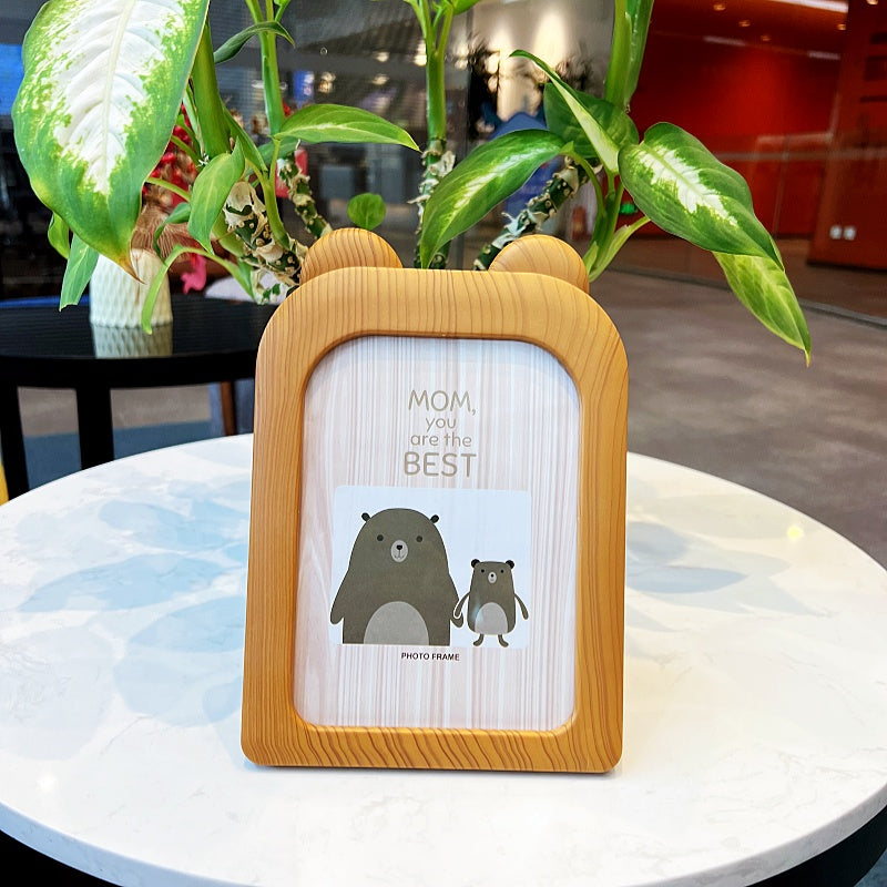 [DFC] 7 Inch Imitation Wood Photo Frame Dual-Sided Kids & Family Picture Frame with Cute Animal Designs (Giraffe, Mouse, Bear) Durable Plastic Desktop or Wall-Mounted for Nursery, Home Decor Weight 240g