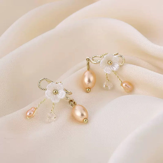 [DFC]Ancient-style retro lady stud earrings, high-end and elegant pendants, classical Hanfu camellia tassel earrings, Chinese trend style, super ethereal charm earrings,Weight 5g