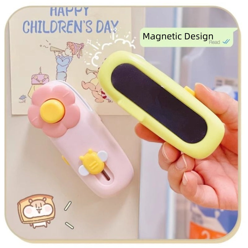 [DFC] Kitchen Home Use Magnetic Charging 2 in 1 Mini Flower Sealer Magnetic Charging Hand Press Snack Food Sealer with Cutter