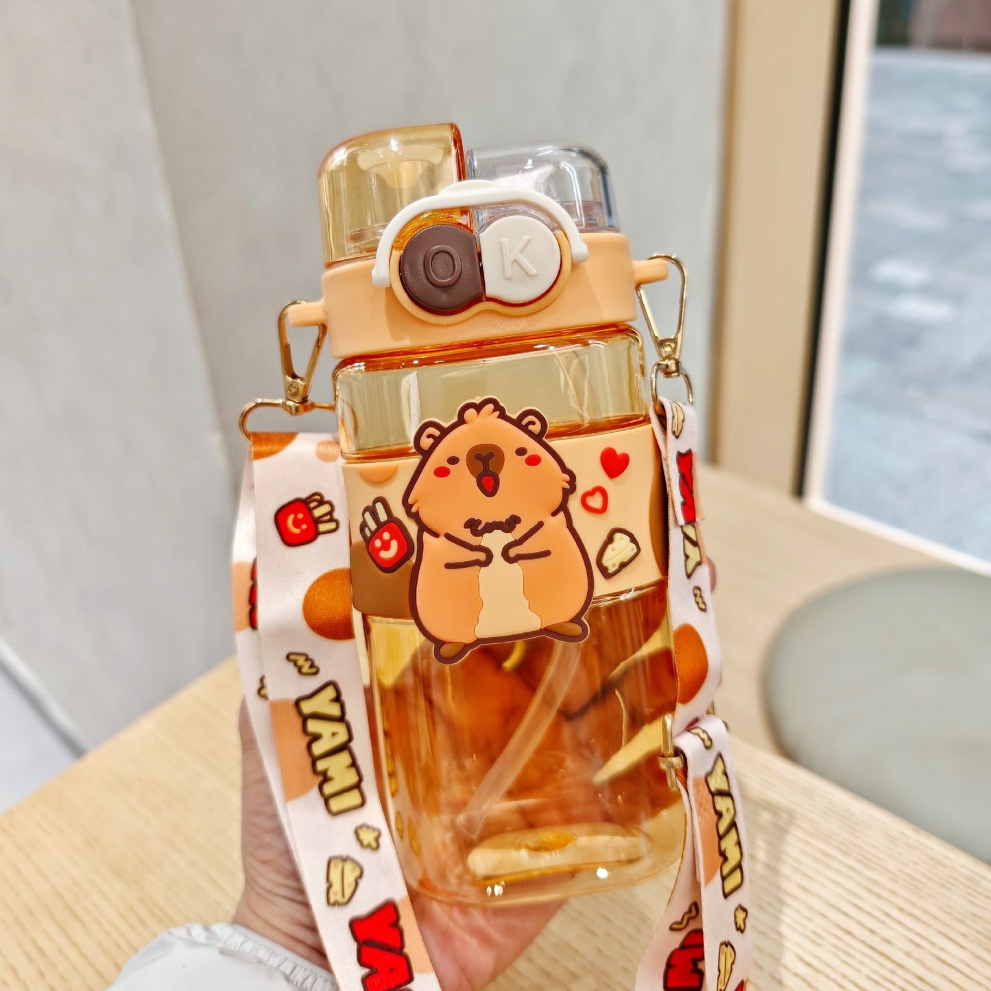 [DFC] Cartoon plastic cups Cute double drink cups Portable children's training cups with straps Weight 226g
