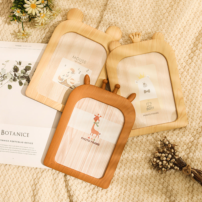 [DFC] 7 Inch Imitation Wood Photo Frame Dual-Sided Kids & Family Picture Frame with Cute Animal Designs (Giraffe, Mouse, Bear) Durable Plastic Desktop or Wall-Mounted for Nursery, Home Decor Weight 240g